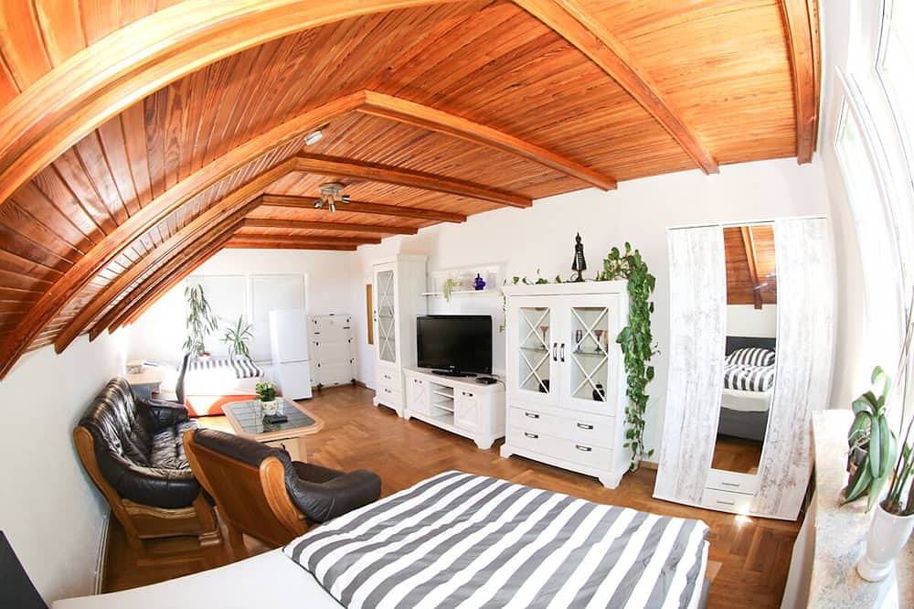 Ganze Wohnung, Große Ferienwohnung mitten im Grünen in Warnow - West, Rostock und Umgebung