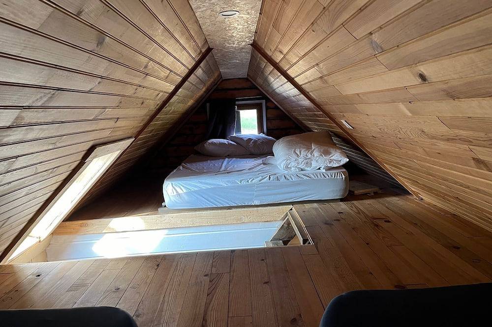 Chalet Autonome en Pleine Nature au Coeur des Gorges de Loire in Arlempdes, Massif Central