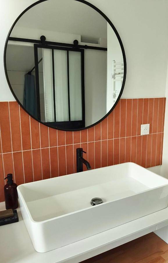 Gîte pour 8 personnes, avec jardin dans Saint-Christophe-sur-Dolaison - 4