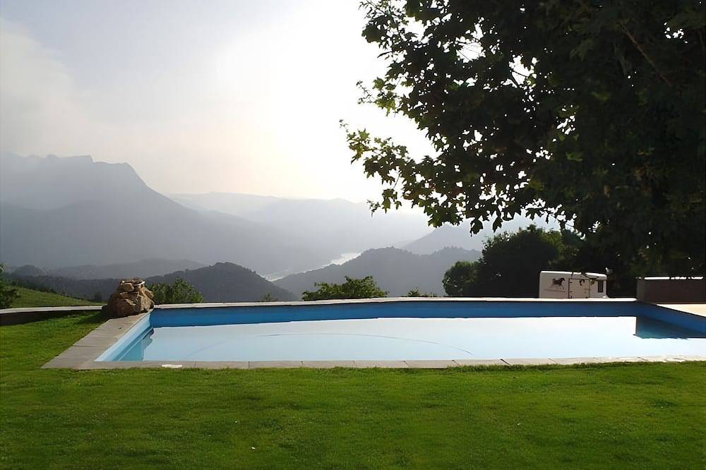 Country House 'Cobert De Vilaformiu' with Mountain View, Shared Pool and Private Terrace in Berga, Spanish Pyrenees