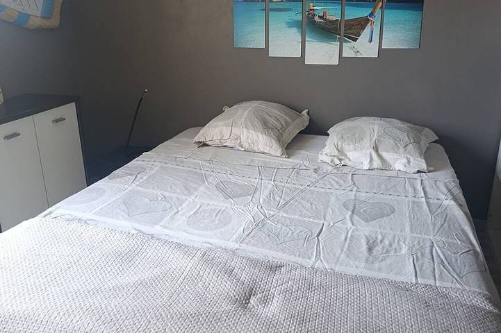 Gîte pour 4 personnes, avec jardin et piscine, animaux acceptés à Gignac-la-Nerthe - 2