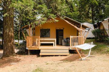 Cottage pour 5 personnes, avec terrasse et balcon/terrasse à Payrac