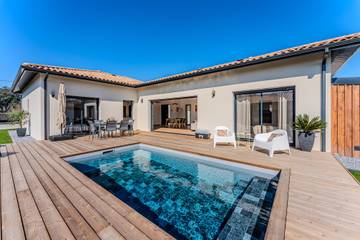Cottage pour 6 personnes, avec piscine et jardin à Biganos
