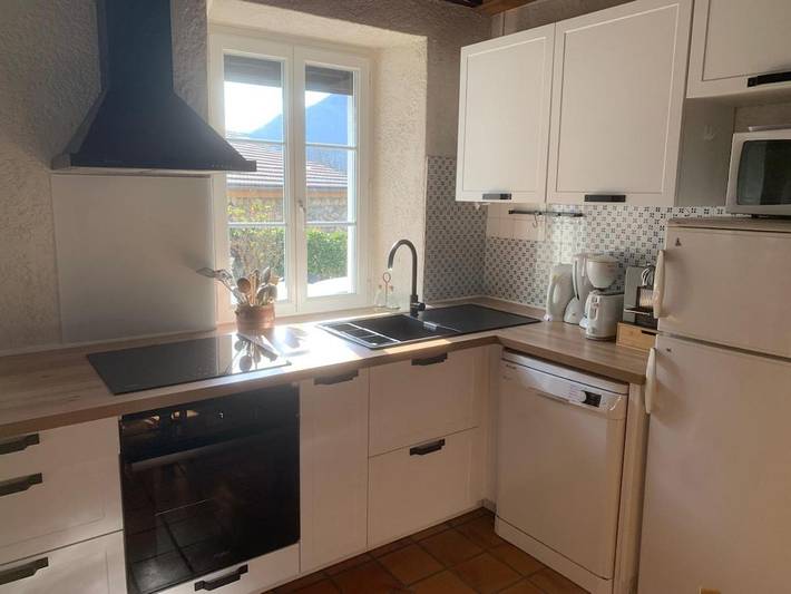 Location de vacances pour 8 personnes, avec vue et jardin, animaux acceptés à Ornolac-Ussat-les-Bains - 3