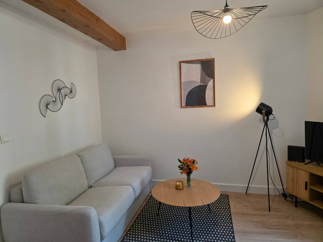 Ganze Wohnung, Appartement 'T2 Cosy Aubenas' mit Wlan und Klimaanlage in Aubenas, Ardèche