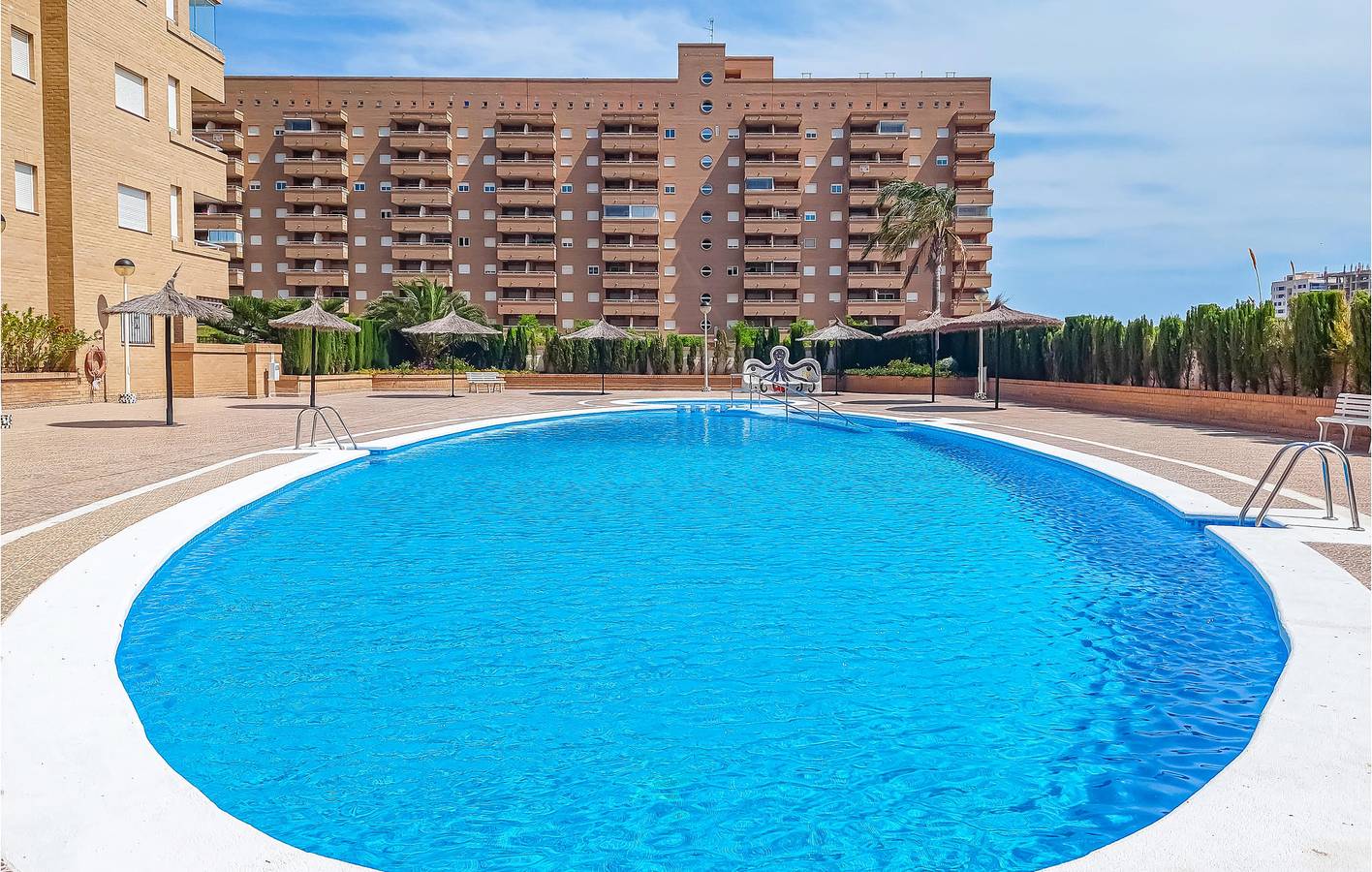 Apartamento vacacional entero, Apartamento con vistas al mar, piscina, aparcamiento y terraza in Marina d'Or, Oropesa del Mar