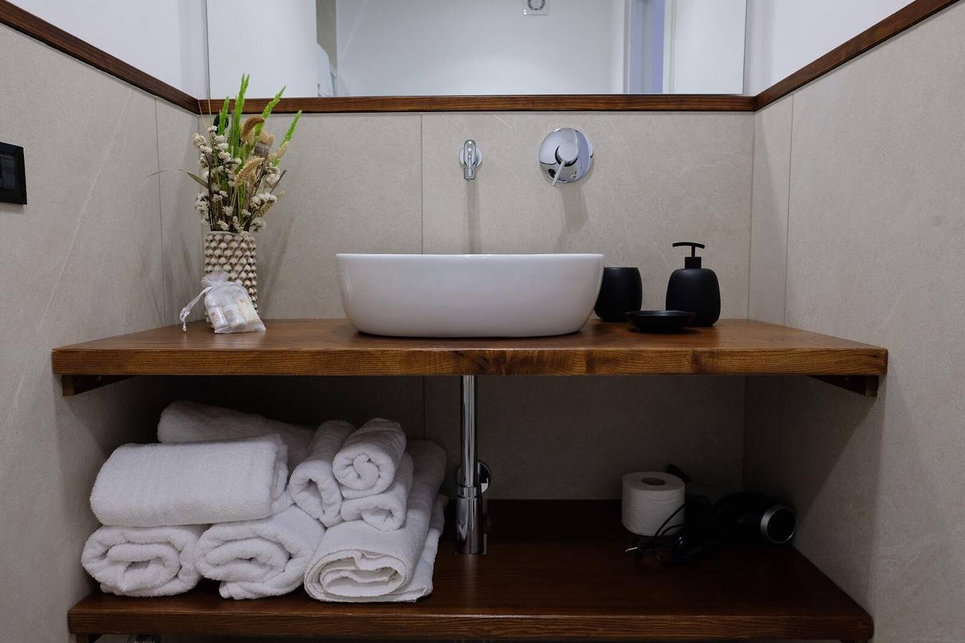 Chambre « 3 » avec balcon, Wi-Fi et climatisation in Balestrate, Province de Palerme