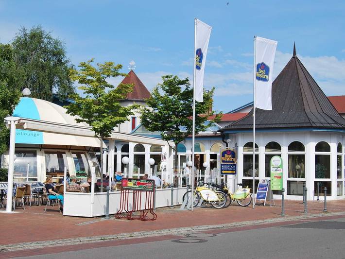 Hotel, mit Whirlpool und Garten sowie Pool