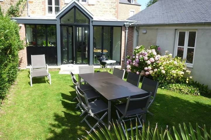 Location de vacances pour 6 personnes, avec jardin dans Saint-Énogat