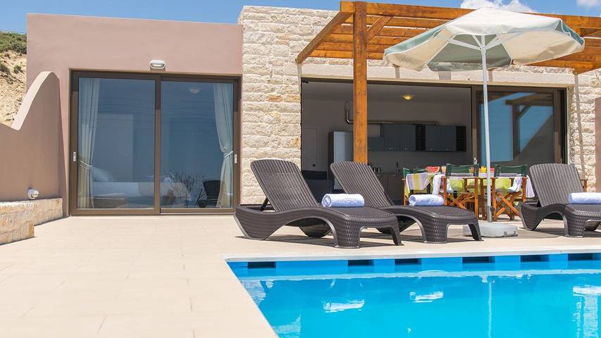 Willa dla 7 osób, z basen i ogród w Sfakia