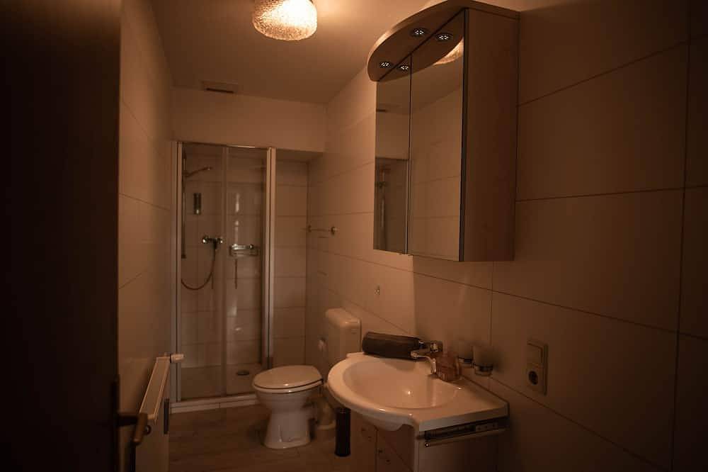 Ganze Wohnung, Moderne Ferienwohnung in der Residenz am Kurpark in Bad Rothenfelde, Metropolregion Bremen-Oldenburg