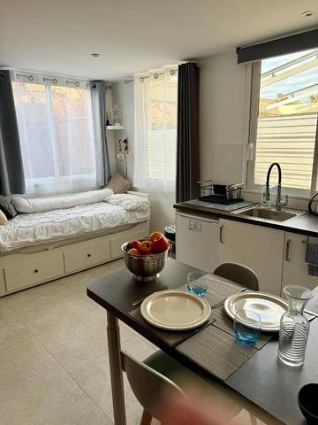 Gîte pour 2 personnes, avec terrasse à Venelles