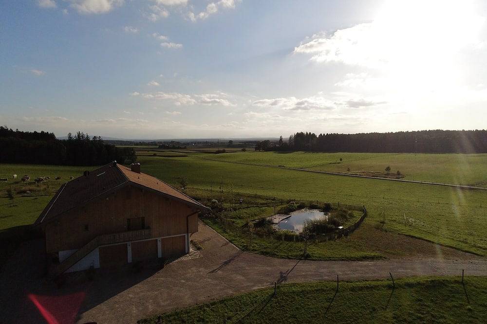 Ganze Wohnung, Hof Kaltenbrunn - modernes Apartmen im Grünen in Aying, Oberbayern