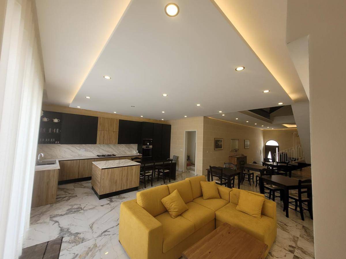 Azure W B&B in San Lawrenz, Gozo