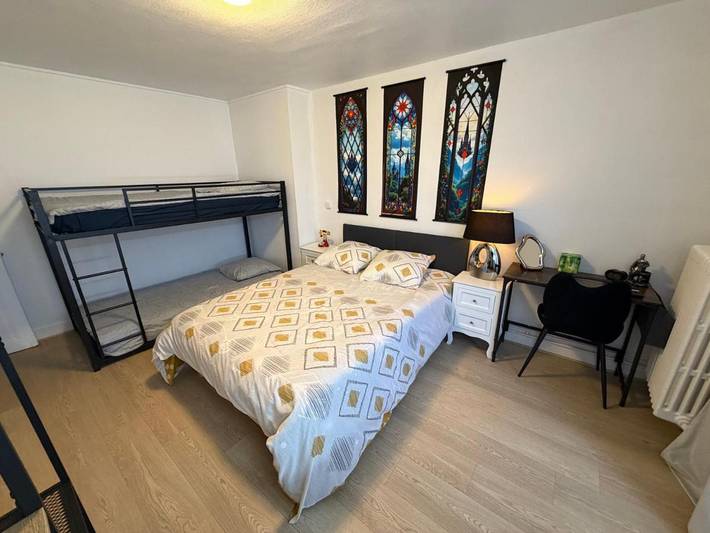 Hôtel pour 2 personnes, avec Terrasse et Vue à Bléneau