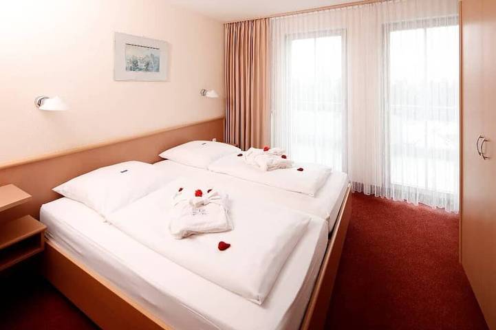 Ferienwohnung für 2 Personen, mit Balkon in Neualbenreuth - 3