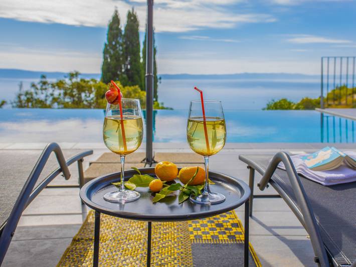 Ferienhaus für 8 Personen, mit Garten und Terrasse in Makarska - 2