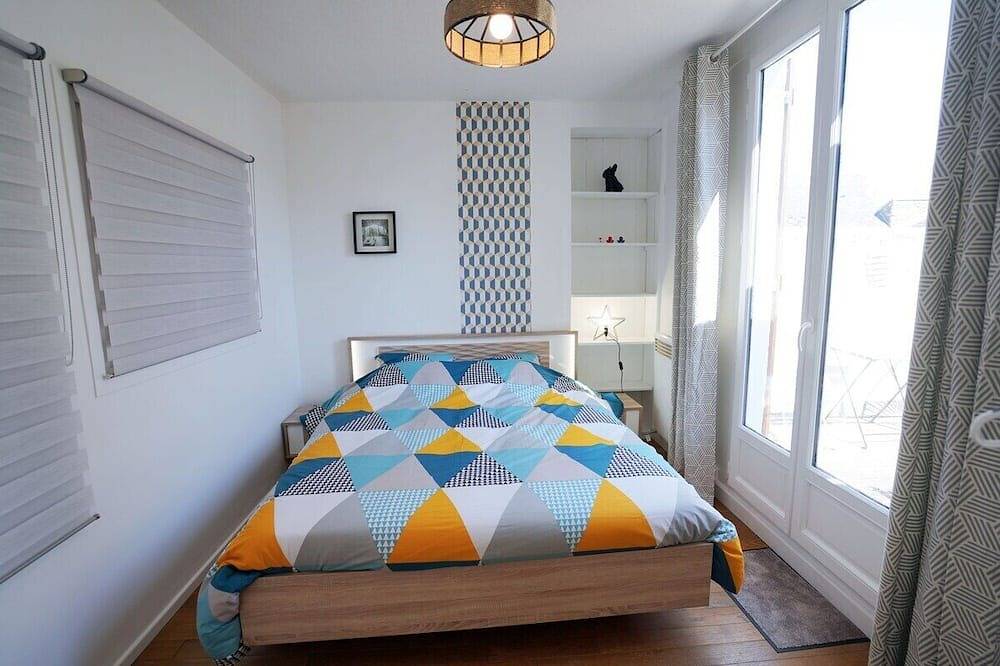Entire apartment, Cosy apartment with terrace in Orléans, Loire Valley