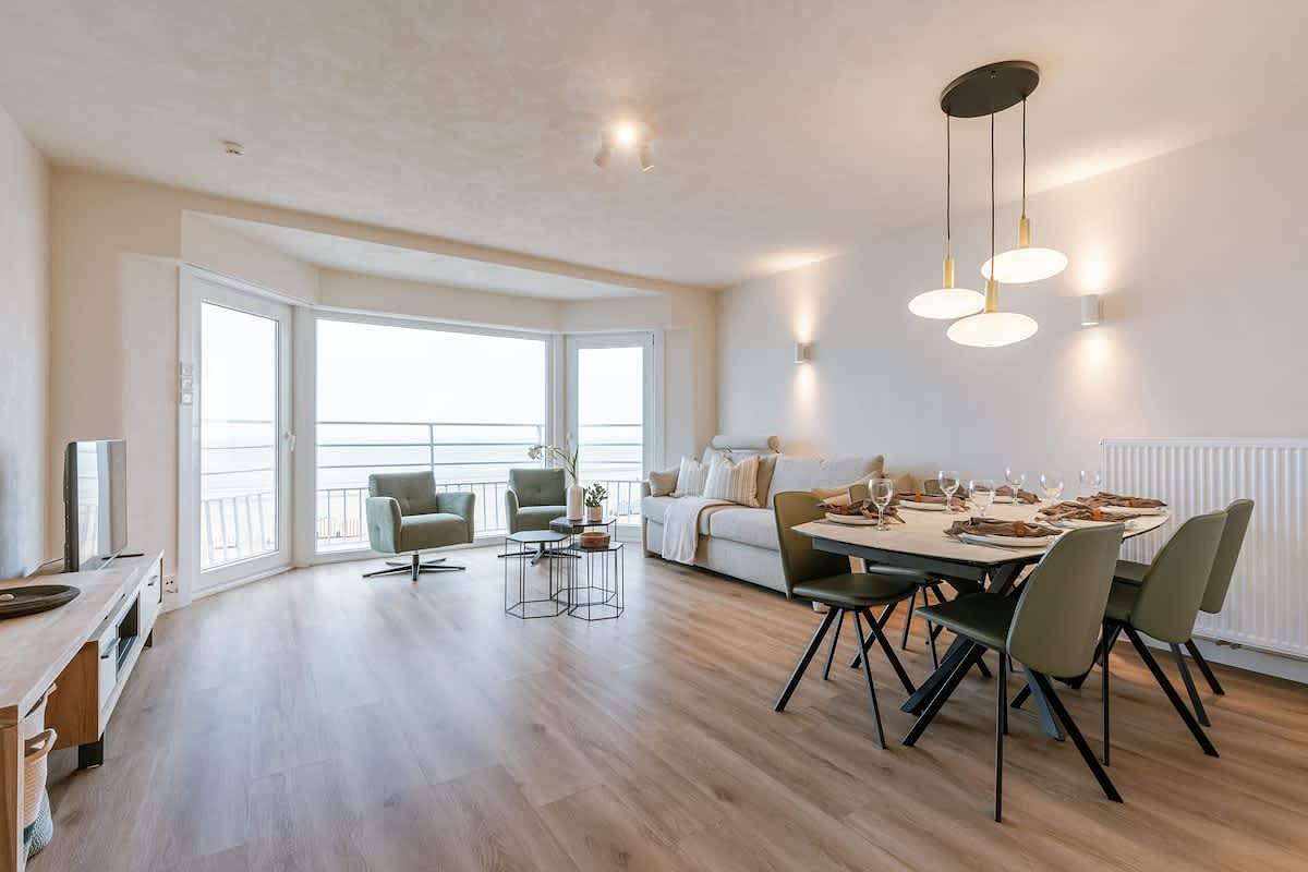 Ganze Wohnung, Ferienwohnung für 6 Personen mit Balkon/Terrasse in De Panne, Belgische Küste