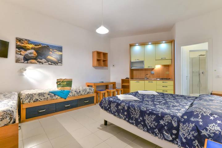 Monolocale intero, Studio in Spiagga di Naregno (Naregno), Capoliveri