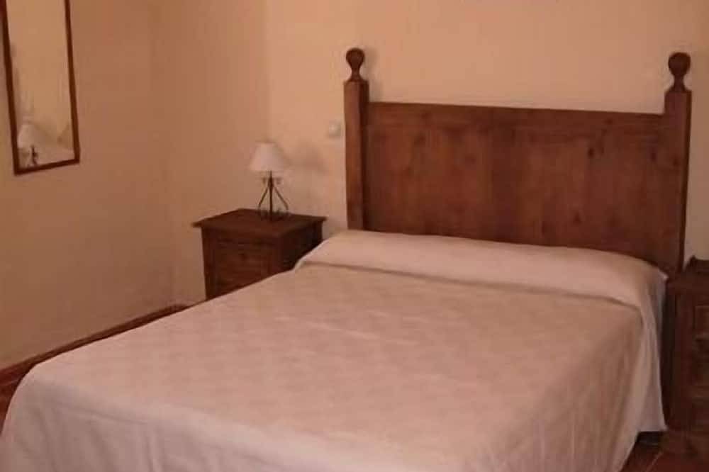 Rural house (full rental) El Empecinado for 23 people in Fuentelviejo, La Alcarria
