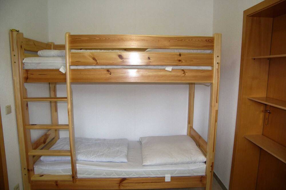 Ganze Wohnung, Fewo Scholz **76qm mit 2 Schlafzimmern, Wlan und Garten** - Fewo Scholz in Lühmannsdorf, Vorpommern Greifswald