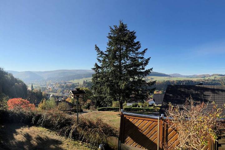 Ferienhaus für 4 Personen, mit Terrasse und Garten in Hatzfeld