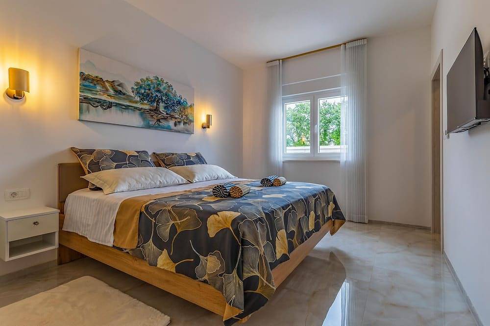 Schönes Haus mit 3 Schlafzimmern in. in Kavran, Südküste Istrien