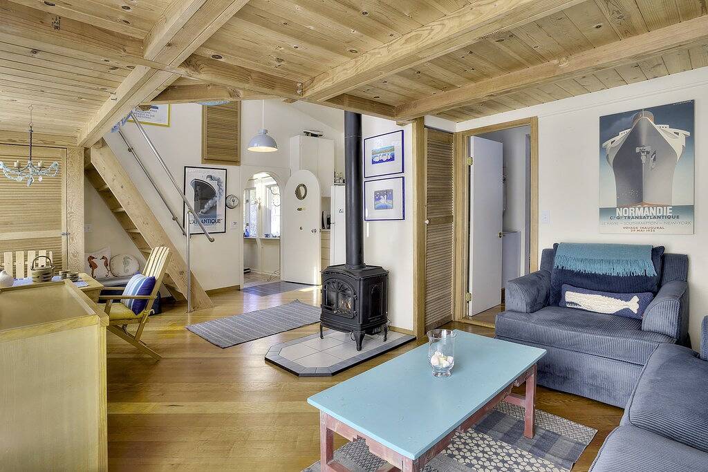 Haus der Meerjungfrau (Mannschaftsquartier) - Ufergegend Tomales Bay, Point Reyes, Marshall in Marshall, California North Coast