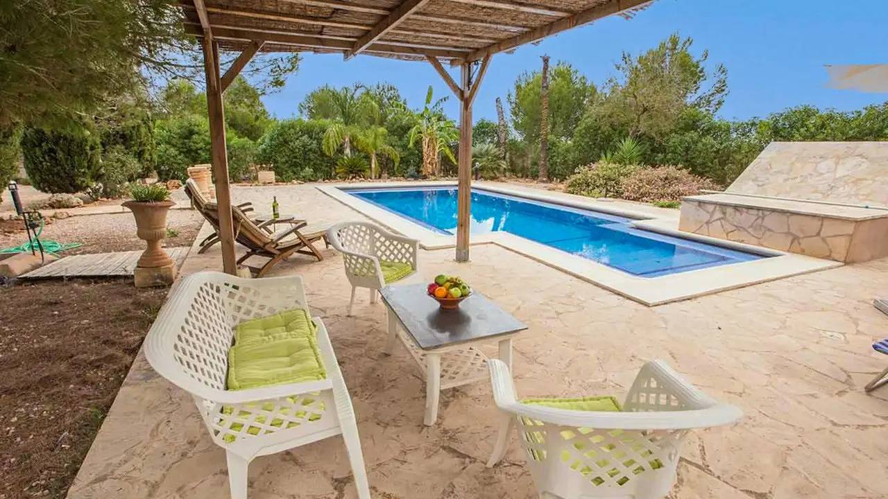 Villa for 7 people with pool in Porreres, South Majorca