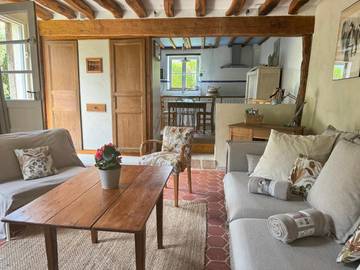 Gîte pour 4 personnes, avec jardin et vue dans Corny