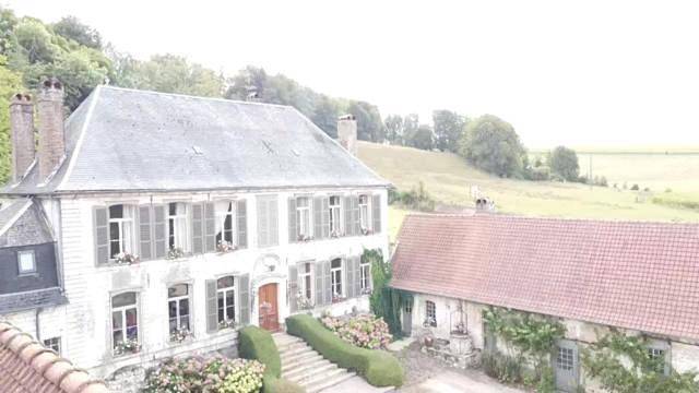 Location de vacances pour 2 personnes, avec Terrasse ainsi que Jardin et Vue à Maresquel-Ecquemicourt - 2