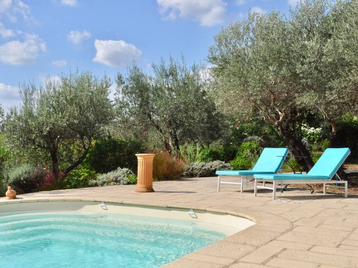 Location de vacances pour 6 personnes, avec piscine ainsi que terrasse et jardin à Cotignac - 2