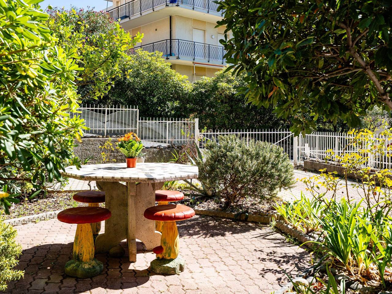 Ganze Wohnung, In the Garden in Santo Stefano al Mare, Riviera di Ponente