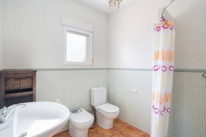 Ferienhaus für 9 Personen, mit Balkon und Garten in Oliva - 4