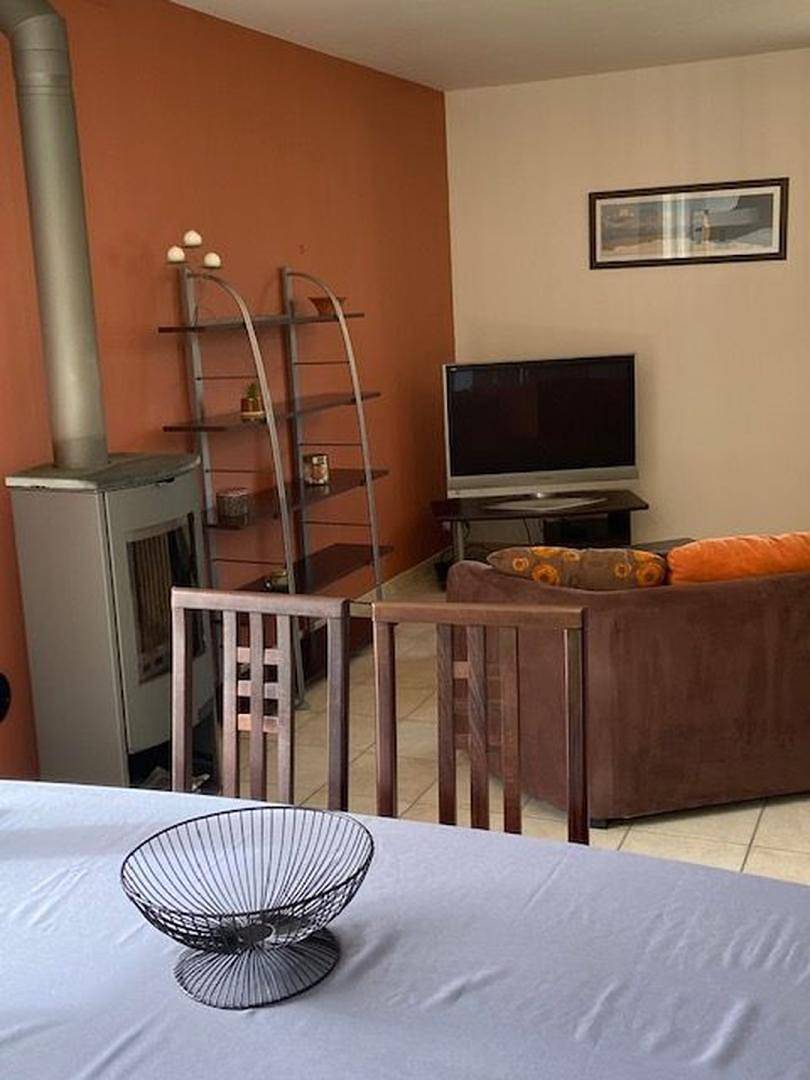 Gîte : 2km de la plage de Barneville-Carteret, Parking, TV, Jardin & Internet in Barneville-Carteret, Côte de la Déroute