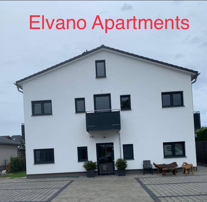 Ganze Wohnung, Elvano Apartments in Falkensee, Havelland