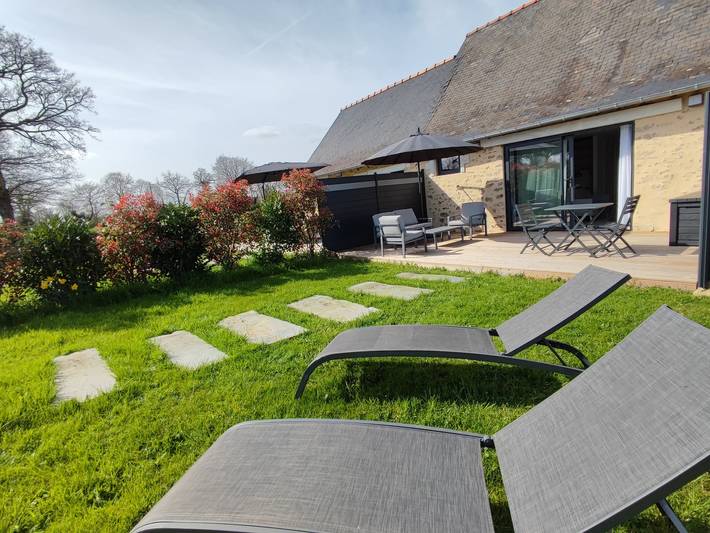 Location de vacances pour 2 personnes, avec Jardin dans Ampoigné