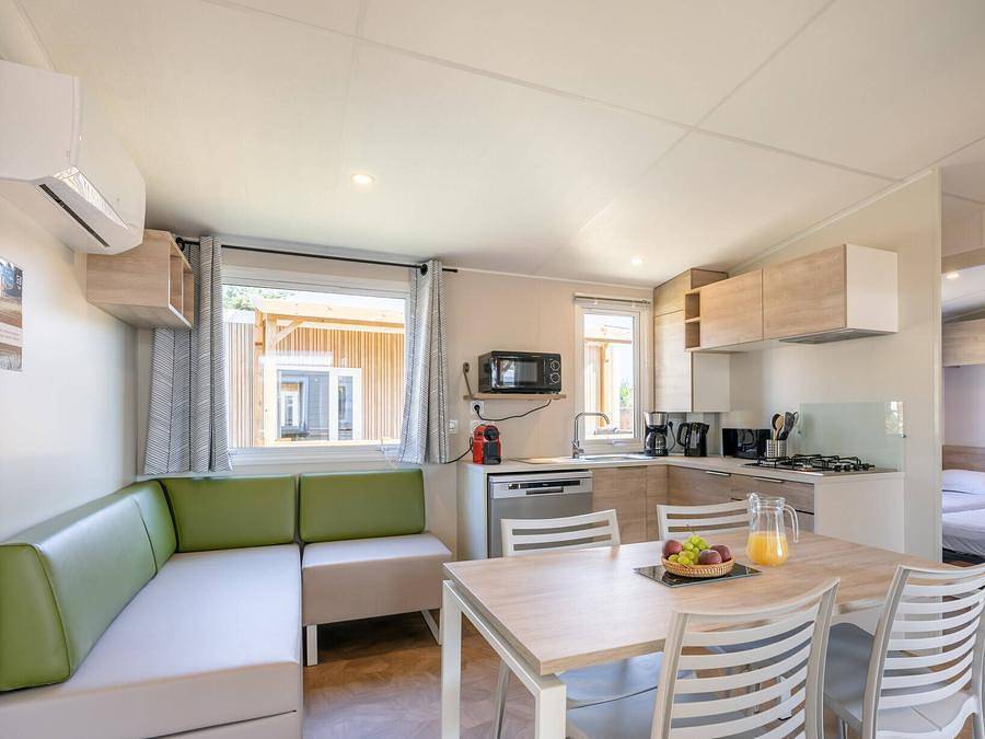 Camping Le Riva Bella  - Mobilhome 6 personas - Mobil-home | Premium | 3 Dormitorios | 6 Pers | Terraza elevada | Aire acondicionado | Tv in Ouistreham, Región de Caen