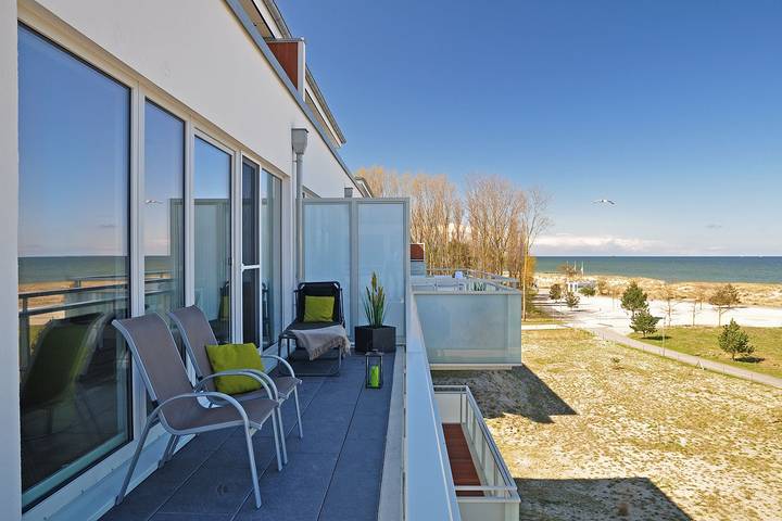 Ferienwohnung für 4 Personen, mit Meerblick und Balkon am Steinwarder