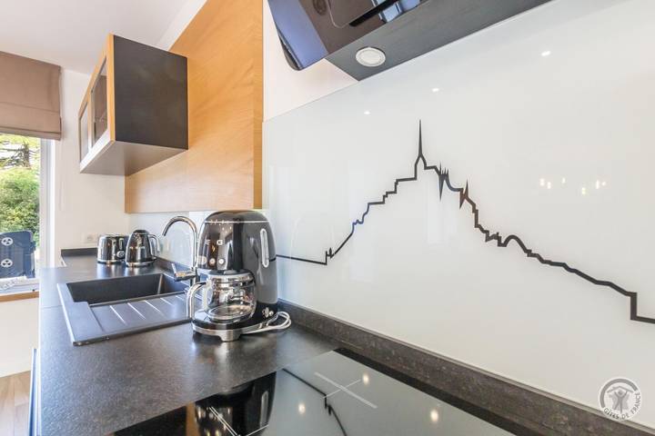 Gîte pour 4 personnes, avec terrasse et jardin à Vains - 3