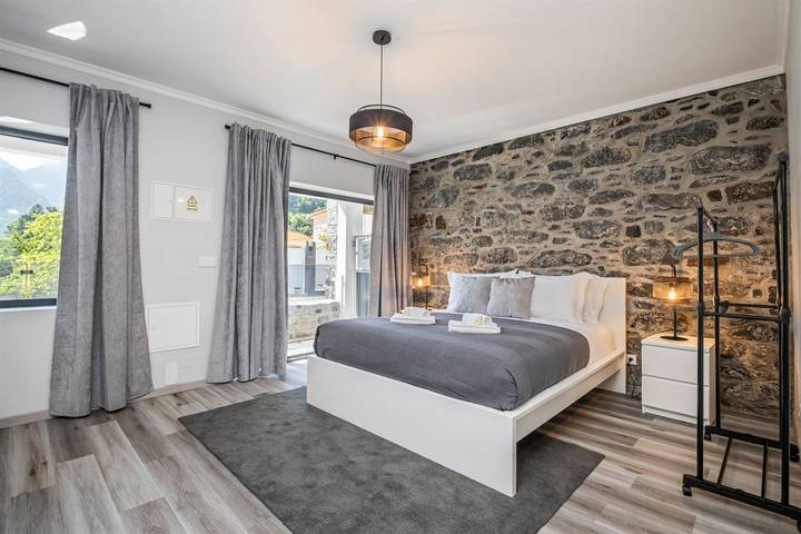 Ganze Wohnung, Basalt House A by Homie in São Vicente (Madeira), Madeira