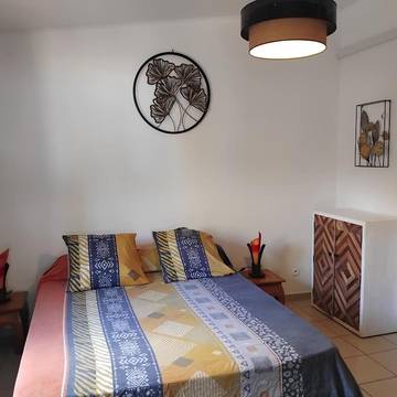 Gîte pour 2 personnes, avec terrasse et jardin dans La Saline (Saint-Paul)