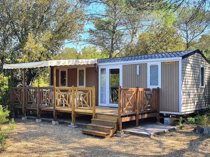 Camping pour 6 personnes, avec piscine et bassin pour enfant ainsi que vue et jardin, animaux acceptés à Fréjus - 4