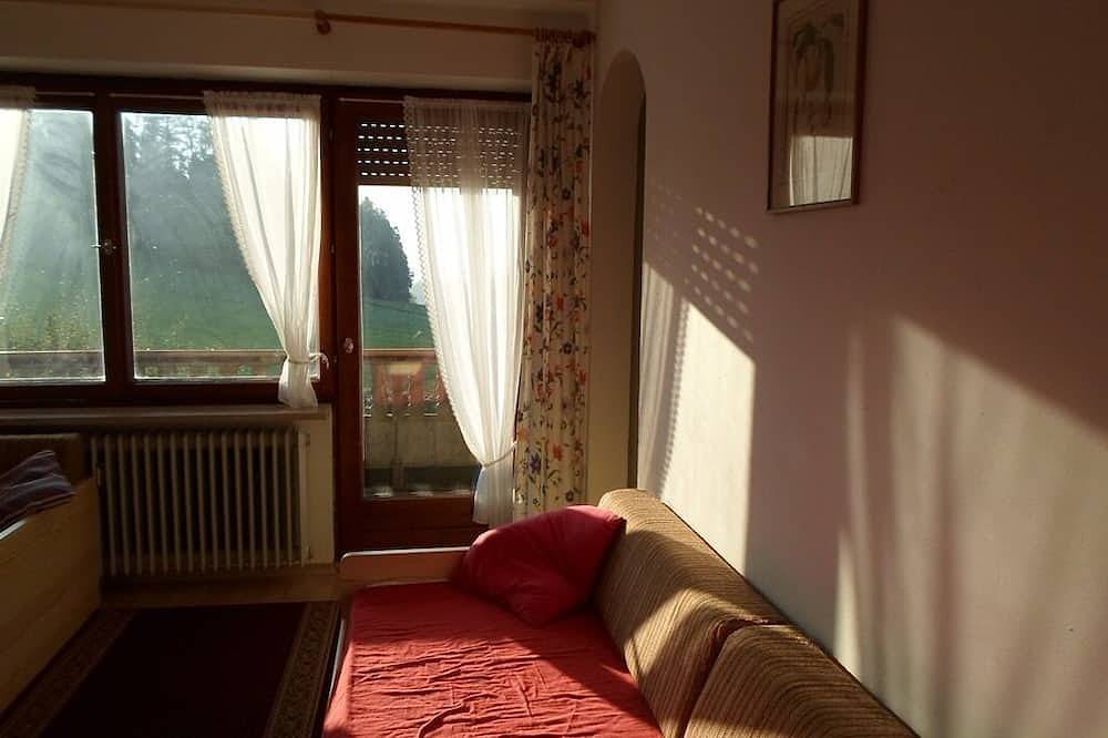 Ganze Wohnung, Ferienwohnung 50qm mit Badewanne, Balkon und Grillmöglichkeit in Rimsting, Chiemsee