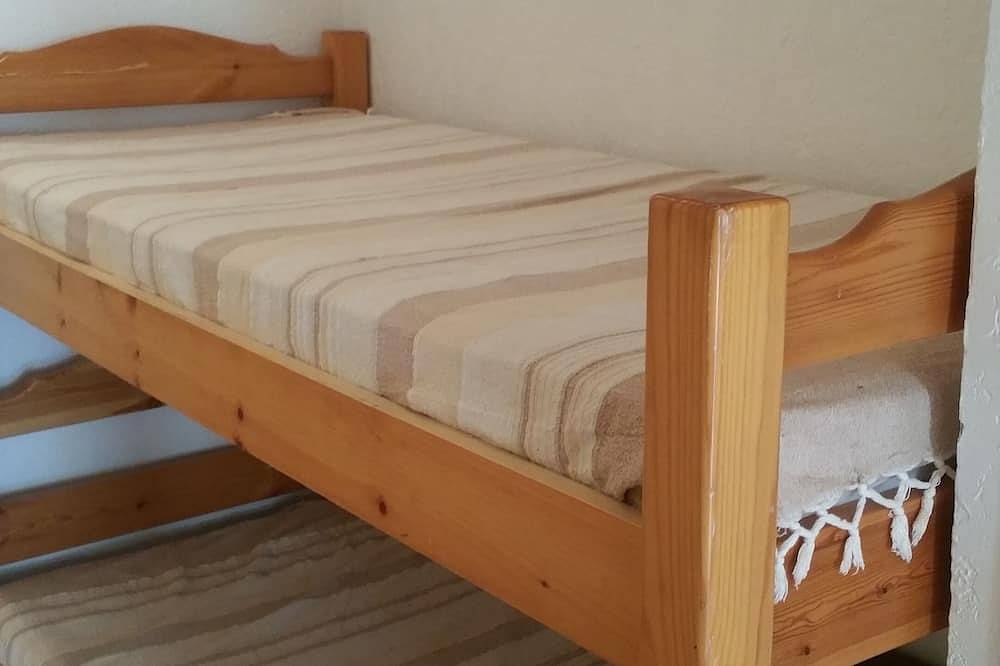 Apartamento entero, Studio Zen 2/4 to 5 pers. -> 23H Walking distance (beach, hiking, children's playground, shops) in Saint-Mandrier-sur-Mer, Region de Toulon