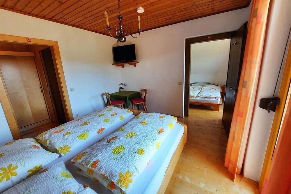 Pension Hecher - Ferienwohnung Obstgarten, 2 Schlafräume in Feldkirchen in Kärnten, Bezirk Feldkirchen