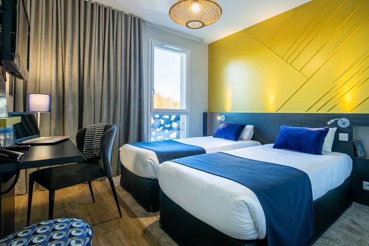 Hôtel pour 4 personnes, avec piscine et jardin à Boufféré - 4