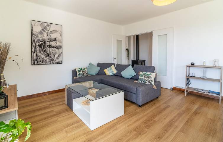 Ganze Ferienwohnung, Apartment mit Meerblick, Wifi, TV, AC und Parkplatz in La Cadière-d'Azur, Mittelmeerküste (Frankreich)