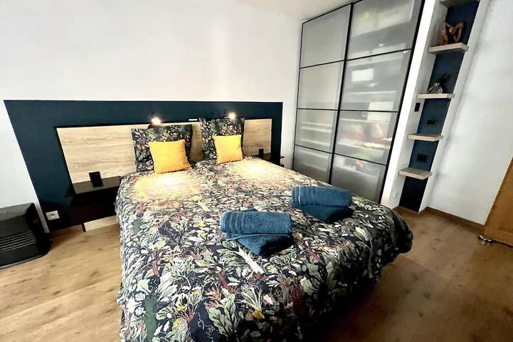 Location de vacances pour 8 personnes, avec sauna et terrasse ainsi que jardin et jacuzzi à Rédené - 2